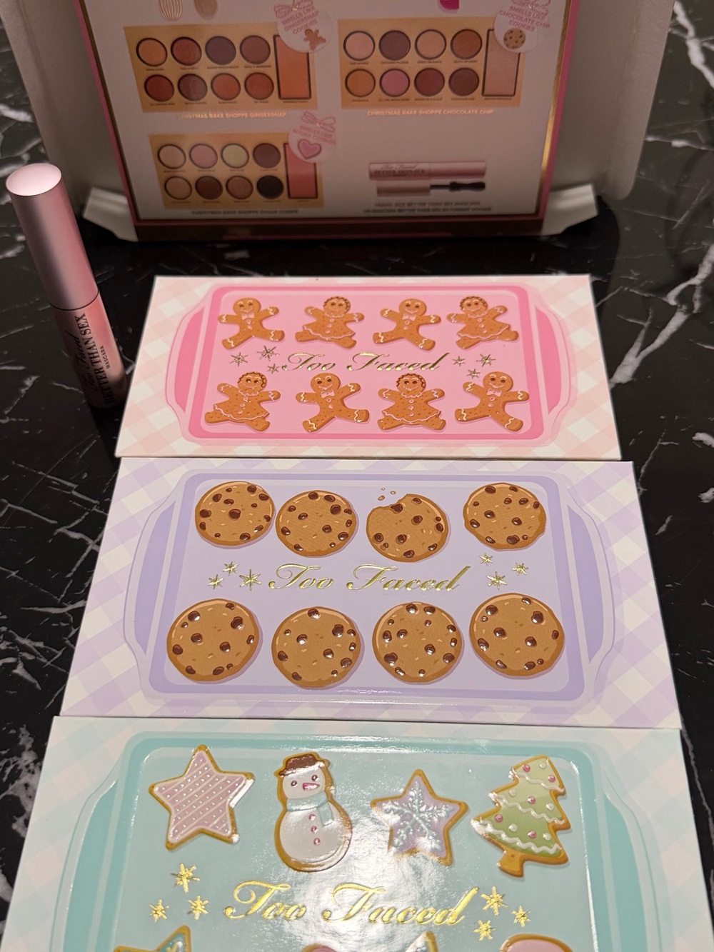 Too Faced - Christmas Bake Shoppe Palette - Picture 2 of 5